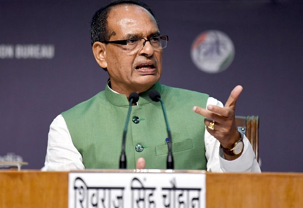 केन्द्रीय मंत्री शिवराज सिंह ने देर रात अचानक बुला ली मीटिंग…. उड़ी अधिकारियों की नींद