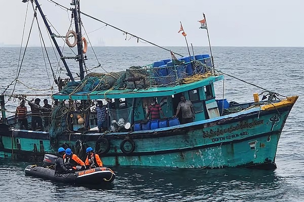 देश के दक्षिणी हिस्से में दस्तक देने को तैयार चक्रवाती तूफान मोंथा … राज्य सरकारें अलर्ट