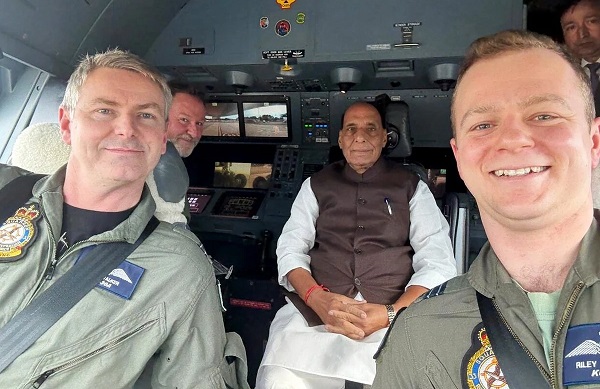 भारत-ऑस्ट्रेलिया के बीच हुए 3 बड़े समझौते, राजनाथ सिंह ने देखी F-35 की हवा में रीफ्यूलिंग