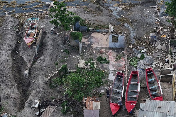 जमैका में भारी तबाही मचाकर क्यूबा पहुंचा शक्तिशाली तूफान मेलिसा, अब तक 29 लोगों की मौत