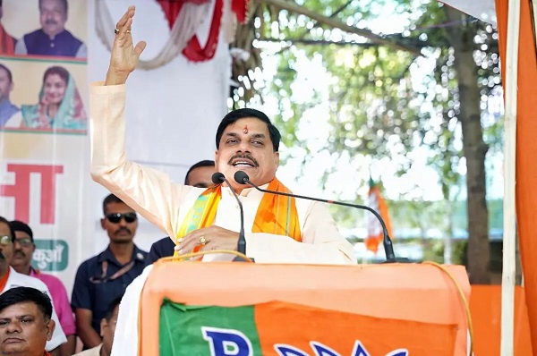 बिहार में चुनाव प्रचार करने पहुंचे MP के सीएम, हर सीट पर अपना कनेक्शन निकाल जनता को किया खुश…