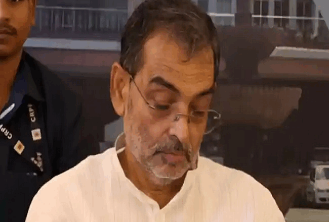 गठबंधन में सीट शेयरिंग के हिसाब से नाखुश उपेंद्र कुशवाहा ने किया भावुक ट्विट, कार्यकर्ताओं से मांगी माफी