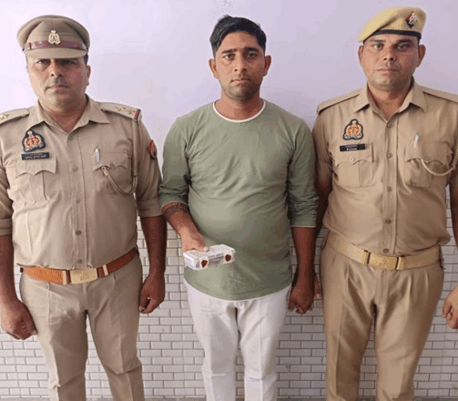 हाथरस का सिपाही गिरफ्तार, मनी ट्रांसफर की दुकान पर धोखाधड़ी कर की थी ठगी