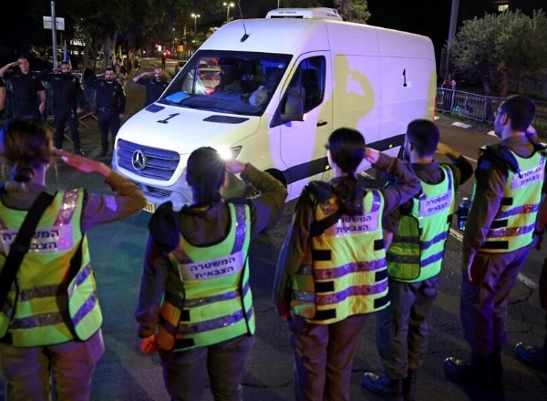 मास से मिले दो और शव रेडक्रॉस ने इजराइल को सौंपे, समूह ने कहा-सभी मृत बंधक वापस, दावे पर ट्रंप भड़के