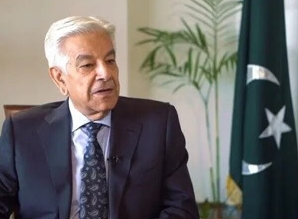 ऑपरेशन सिंदूर में पिटने के बाद भी नहीं सुधरा PAK, बोला-भारत के साथ युद्ध के चांसेस…