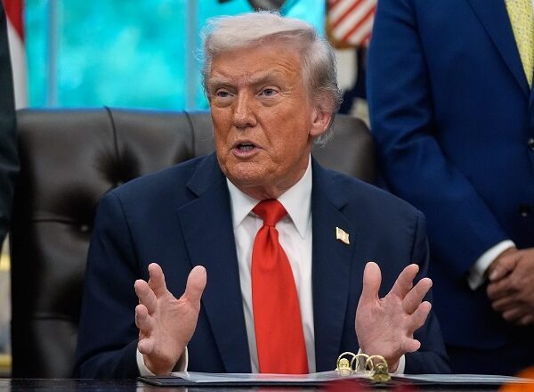 ट्रंप बोले- जमीनी युद्ध की जरूरत ही नहीं, ईरान की नौसेना खत्म