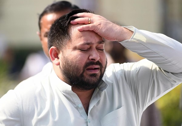 बिहार में करारी हार के बाद RJD में टूट का दौर शुरू… तेजस्वी के लिए बड़ी चुनौती