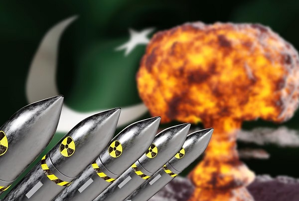 पूर्व CIA अधिकारी का दावा… PAK के परमाणु संयंत्र पर थी हमले की योजना. इंदिरा गांधी ने नहीं दी मंजूरी