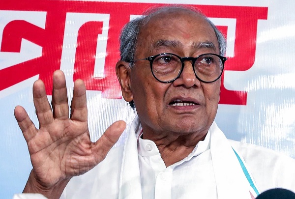 दिग्विजय सिंह ने दिल्ली धमाकों को बताया बिहार चुनाव में हिंदू-मुस्लिम ध्रुवीकरण का प्रयास!