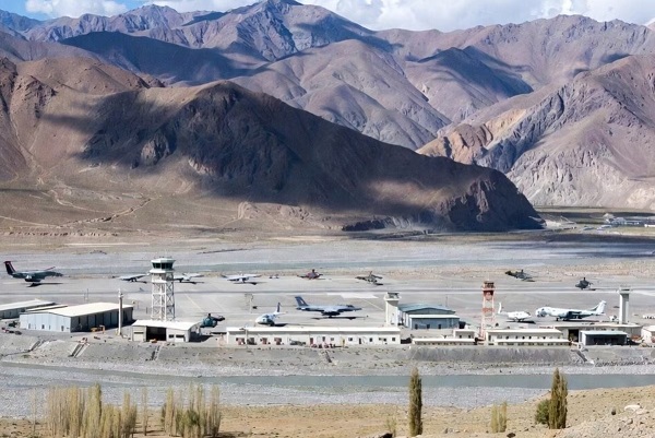 अब चीन की सीमा पर गरजेंगे भारत के फाइटर जेट…दुनिया का सबसे ऊंचा न्योमा एयरबेस पूरी तरह तैयार…