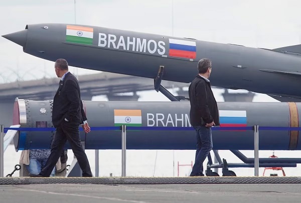 भारत से ब्रह्मोस मिसाइल खरीदेगा ये मुस्लिम देश, ऑपरेशन सिंदूर के दौरान PAK में मचाई थी तबाही