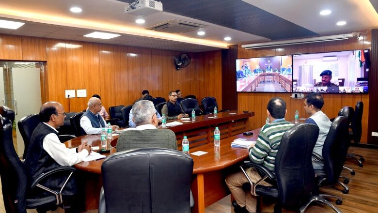 मप्रः डीजीपी ने वीडियो कॉन्‍फ्रेंसिंग से की प्रदेश में कानून व्‍यवस्‍था की व्‍यापक समीक्षा