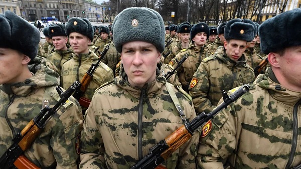 रूसी सेना में भारतीयों की भर्ती जारी, विदेश मंत्रालय ने किया रोकने का आग्रह