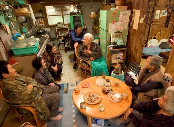 जापान में 100 साल से ज्यादा उम्र वाले सबसे ज्यादा, जानिए फिट होने का राज?