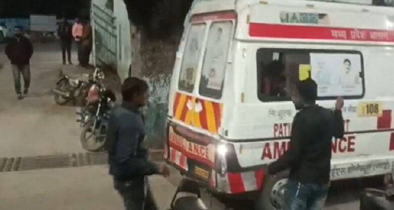 MP: उज्जैन के महिदपुर में हॉस्टल में गैस फैलने से बिगड़ी 15 छात्राओं की तबीयत, दो की हालत गंभीर