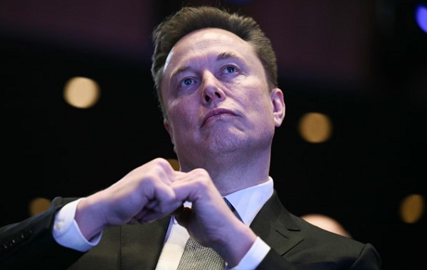 AI के भविष्य पर एलन मस्क बोले- 10-20 साल में काम करना पूरी तरह हो जाएगा वैकल्पिक