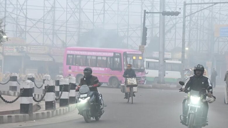 शीतलहर की चपेट में पूरा उत्तर भारत, 600 उड़ानें रद्द…. देरी से चल रहीं 100 से ज्यादा ट्रेनें
