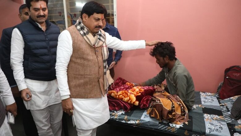 इंदौरः मुख्यमंत्री ने किया आश्रय स्थल का औचक निरीक्षण, वितरित किए कंबल