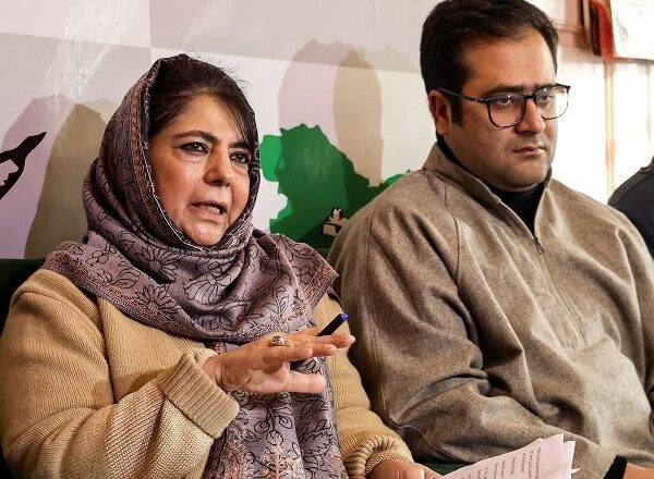 महबूबा मुफ्ती बोलीं-अदालत को मेरे चरित्र पर लांछन लगाने का कोई अधिकार नहीं