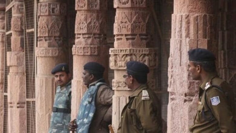 MP: भोजशाला में बसंत पंचमी की तैयारियां तेज…कमिश्नर-आईजी पहुंचे धार, दोनों पक्षों से की बात