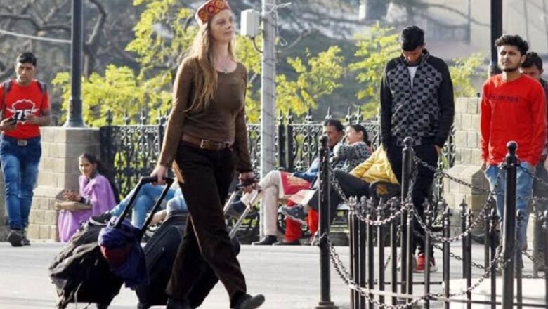 विदेशियों को आकर्षित नहीं कर पा रहा भारत…. राजस्थान से भी छोटे देश वियतनाम पहुंचे 3 गुना से भी ज्यादा टूरिस्ट