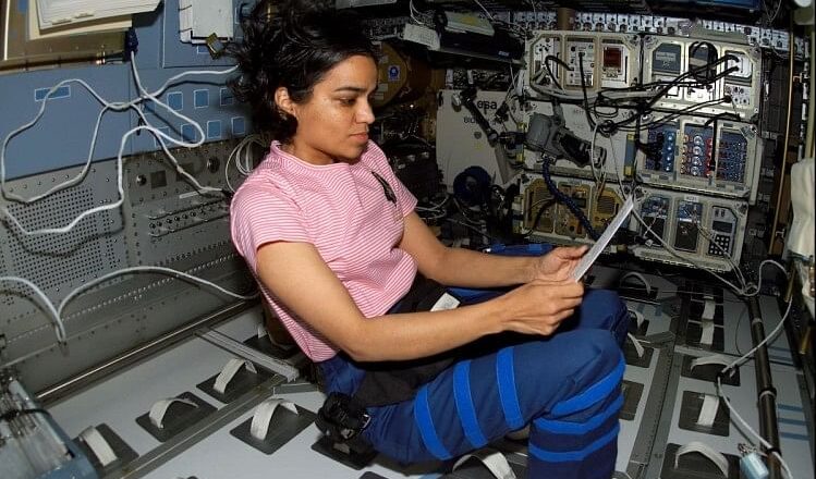 इतिहास के पन्नों में 16 जनवरी : आज ही के दिन दूसरी अंतरिक्ष यात्रा पर रवाना हुई थीं कल्पना चावला