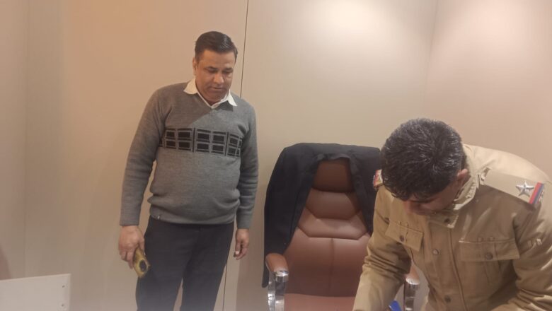 सिरसा: बेखौफ चोरों ने शहर में तीन दुकानों को बनाया निशाना, लाखों की नकदी चोरी