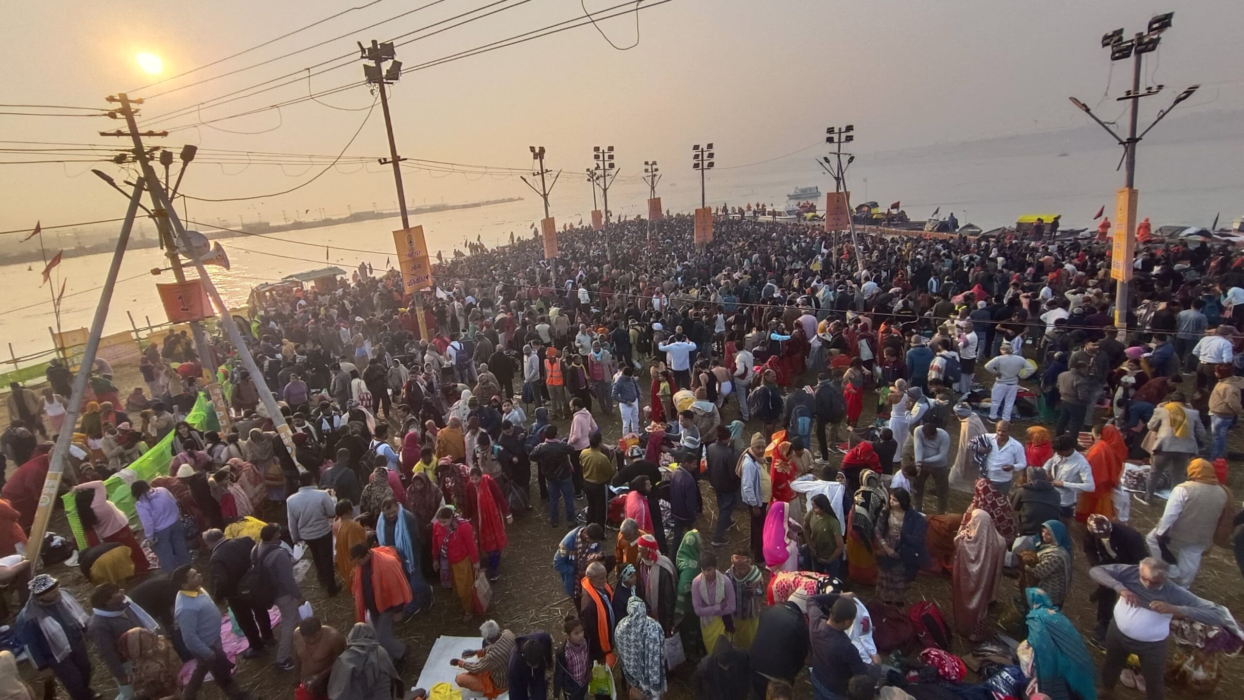 मकर संक्रांति: सुबह 10 बजे तक संगम में 36 लाख श्रद्धालुओं ने लगाई आस्था की डुबकी