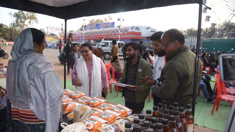अंबिकापुर में दो साल की उपलब्धियों का उत्सव, संस्कृति और संवाद से जुड़ा जनसमुदाय