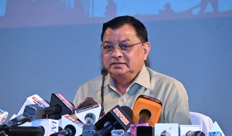 छत्तीसगढ़ के श्रम मंत्री देवांगन ने गिनाईं सरकार की उपलब्धियां, कहा- दाे वर्षो में 11 लाख से अधिक श्रमिकों का पंजीयन