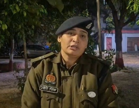 झांसी में प्रेमिका हत्या के मामले में नीले बक्से में मिली मानव अवशेष, तीन लोग हिरासत में