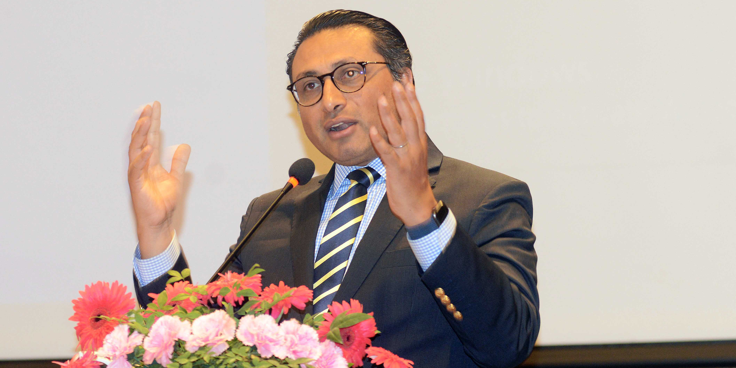 नेपाल चुनाव: वाग्ले का यू टर्न, पार्टी को बताया सनातन का रक्षक