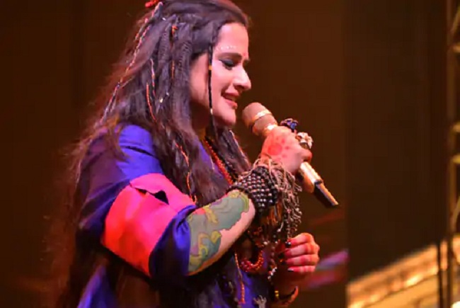 महाकाल महोत्सव में सोना महापात्रा ने पेश की शानदार प्रस्तुति “जय काल महाकाल”