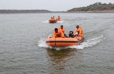 यूपी के बांदा में खौफनाक वारदात: सिपाही ने कुल्हाड़ी से की 3 साल की बेटी की हत्या, पत्नी को भी किया घायल