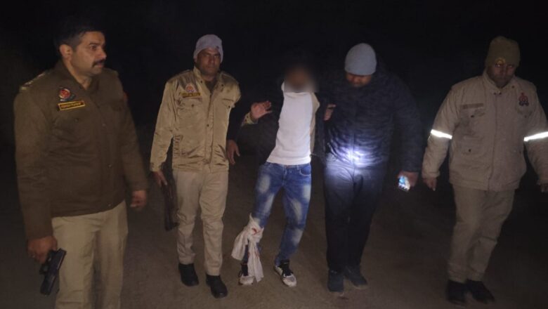 25 हजारी गैंगस्टर मुठभेड़ में गिरफ्तार