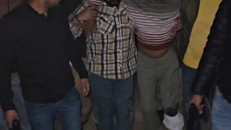 जालौन में गौकशी गिरोह से पुलिस मुठभेड़, दो आरोपित घायल, अवैध हथियार बरामद