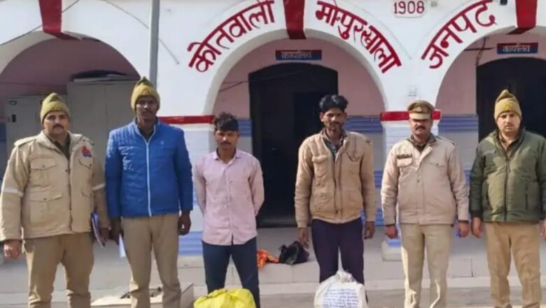 लाल चंदन की लकड़ी के साथ दो तस्कर गिरफ्तार