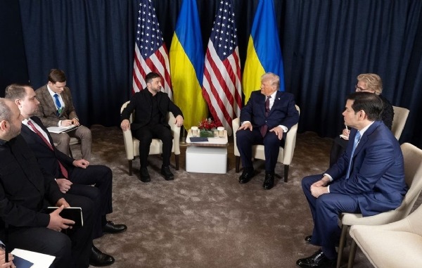 अबूधाबी में रूस, यूक्रेन, अमेरिकी प्रतिनिधियों के बीच युद्ध रोकने पर चर्चा आज