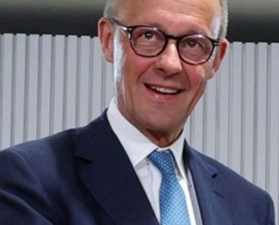 भारत के दो दिवसीय दौरे पर अहमदाबाद पहुंचे जर्मनी के चांसलर, प्रधानमंत्री मोदी से करेंगे मुलाकात