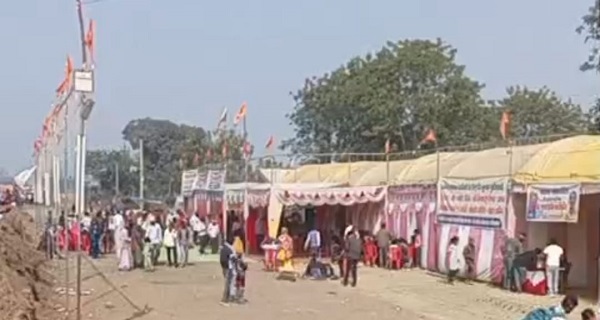 मकर संक्रांति 2026: बरमान मेले में श्रद्धालुओं के लिए विशाल लंगर शुरू