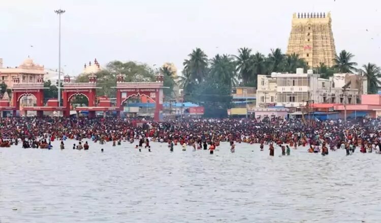 थाई अमावस्या पर रामेश्वरम में श्रद्धालुओं की भारी उपस्थिति