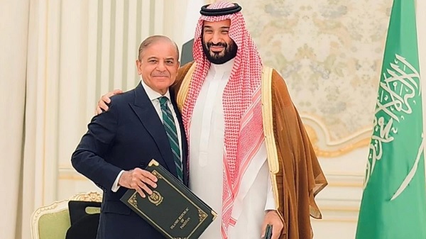 फेल JF-17 पर क्यों इतरा रहे पाक रक्षा मंत्री? बोले- हमें नहीं चाहिए IMF से लोन