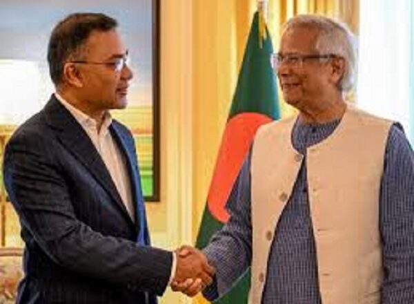 पाकिस्तान समर्थक सेना अधिकारी से मिले तारिक रहमान, भारत की सुरक्षा के लिए नुकसान