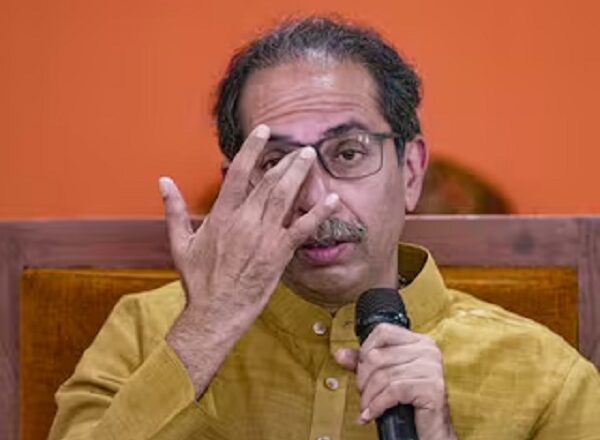 बीजेपी नेता का आरोप, उद्धव ठाकरे ने किया 3 लाख करोड़ का घोटाला