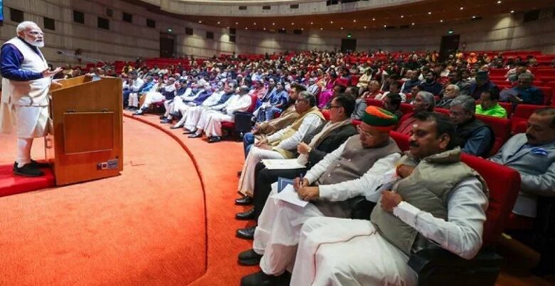 संसद में कम उपस्थिति पर चिंता… “सांसदों को PM मोदी की दी कड़ी चेतावनी, बोले- ‘सदन में समय बिताओ, कैफेटेरिया में नहीं!