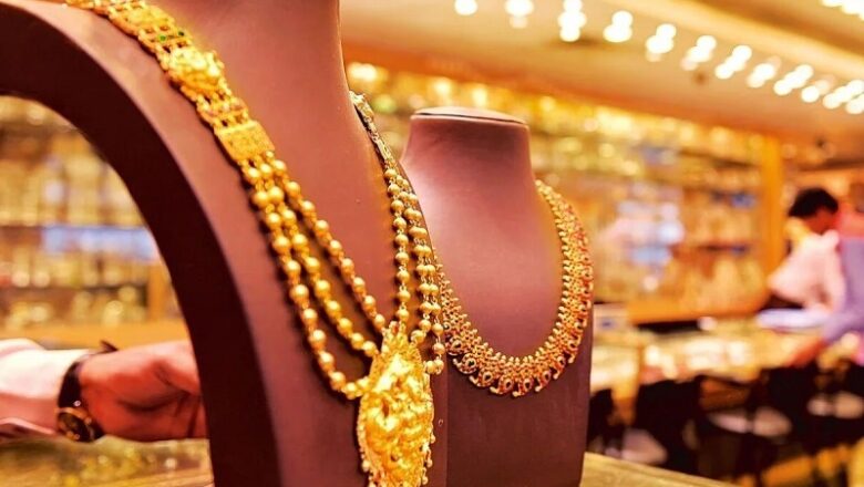 सोना-चांदी की कीमतों में गिरावट का दौर जारी…. जानिए क्यों गिर रहे दाम?
