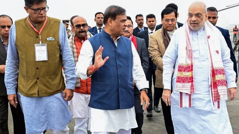 इस CM का राज्य के प्रबुद्धजन ही कर रहे विरोध… Ex IAS, डॉक्टरों और लेखकों ने चीफ जस्टिस से लगाई ये गुहार?