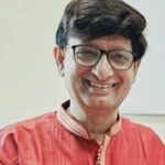 सहजन के फूलों में नवजीवन का उजास