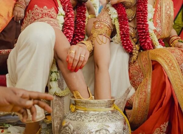 रश्मिका–विजय की शादी की तस्वीरें आईं सामने, जोड़े में दिखे खूबसूरत