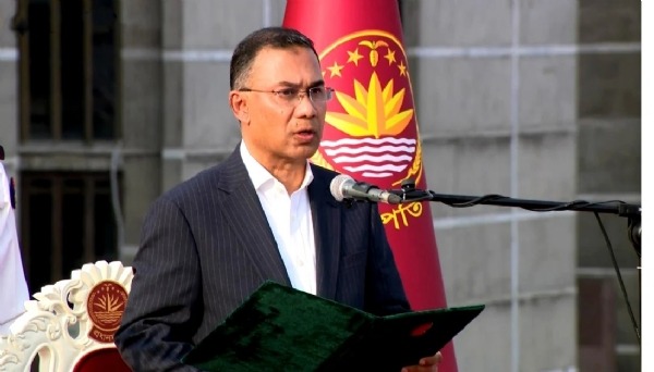 बांग्लादेश के प्रधानमंत्री बने तारिक रहमान, 49 मंत्रियों के साथ ली शपथ